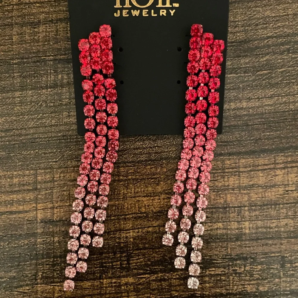 NWT nOir jewelry Red Ombré fade Rainstone Drop Earrings - Picture 3 of 5